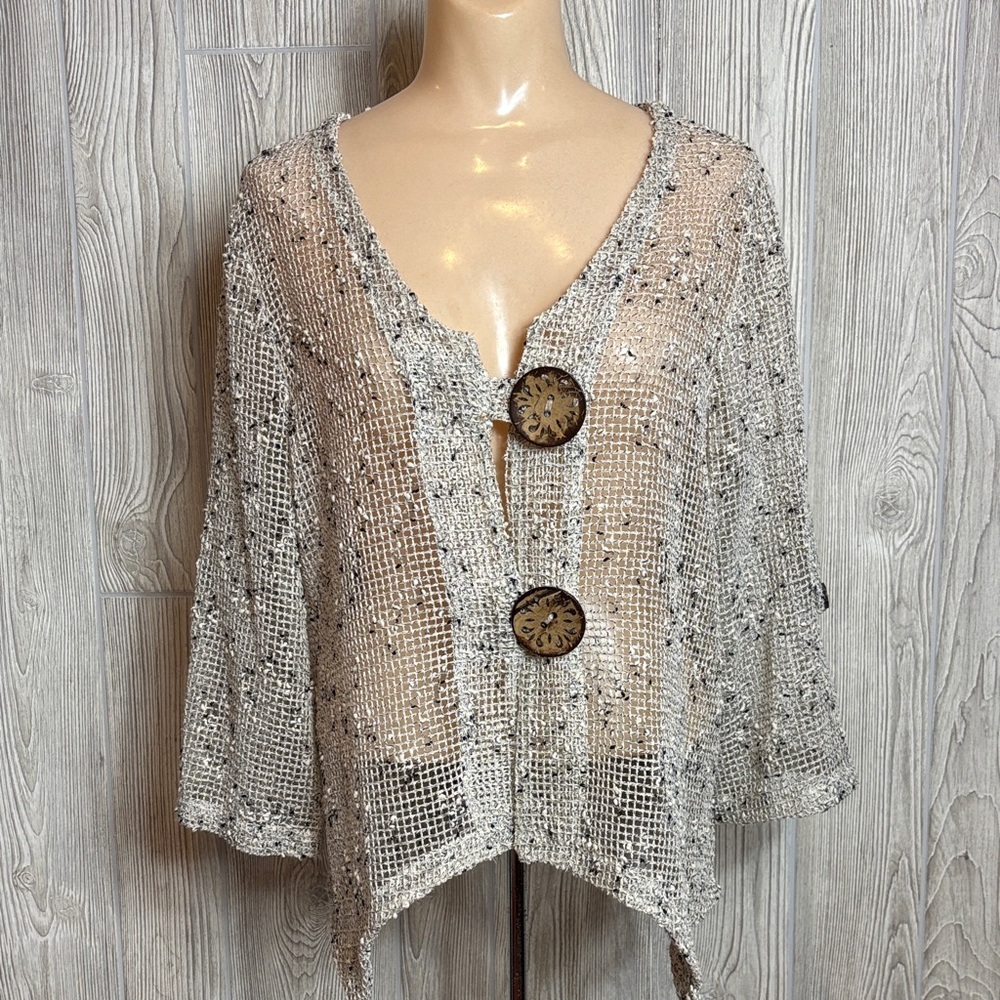 Nina Leonard Beachy Boho Fishnet Mesh Coconut Shell Button Cardigan